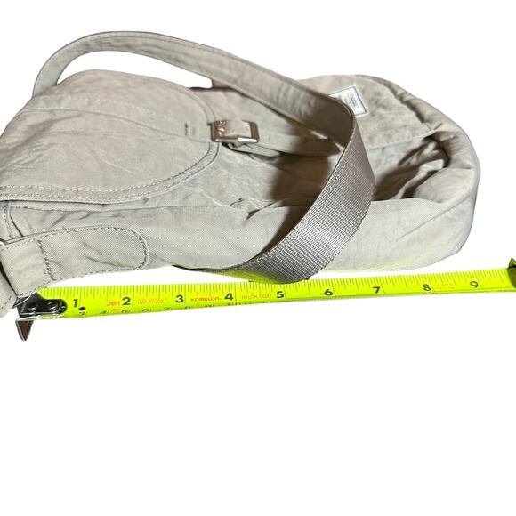 Herschel supply co crossbody cream - Picture 9 of 10